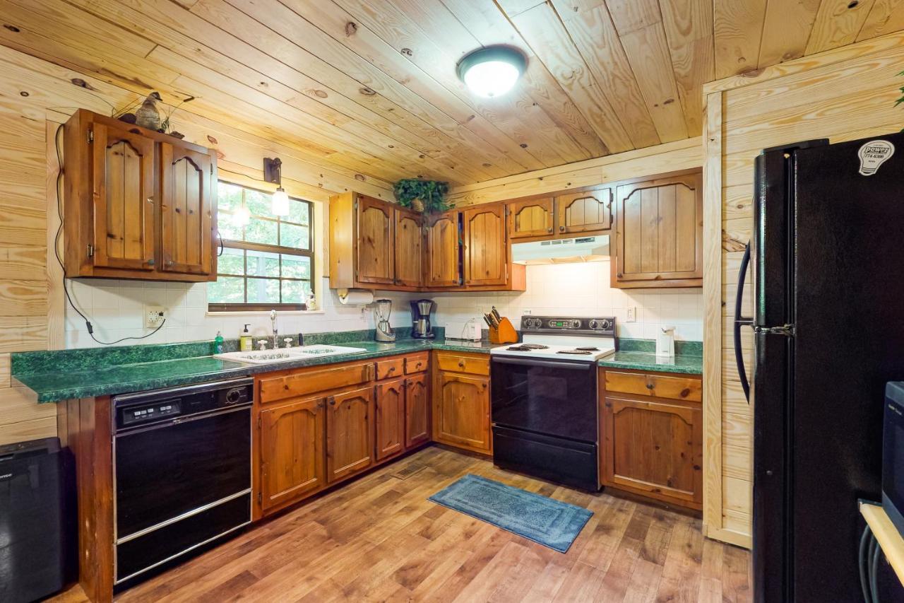 Hootenanny Sevierville Exterior photo